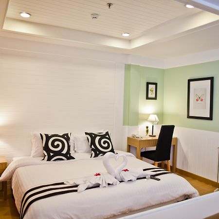Paradise Hotel Udonthani Екстер'єр фото