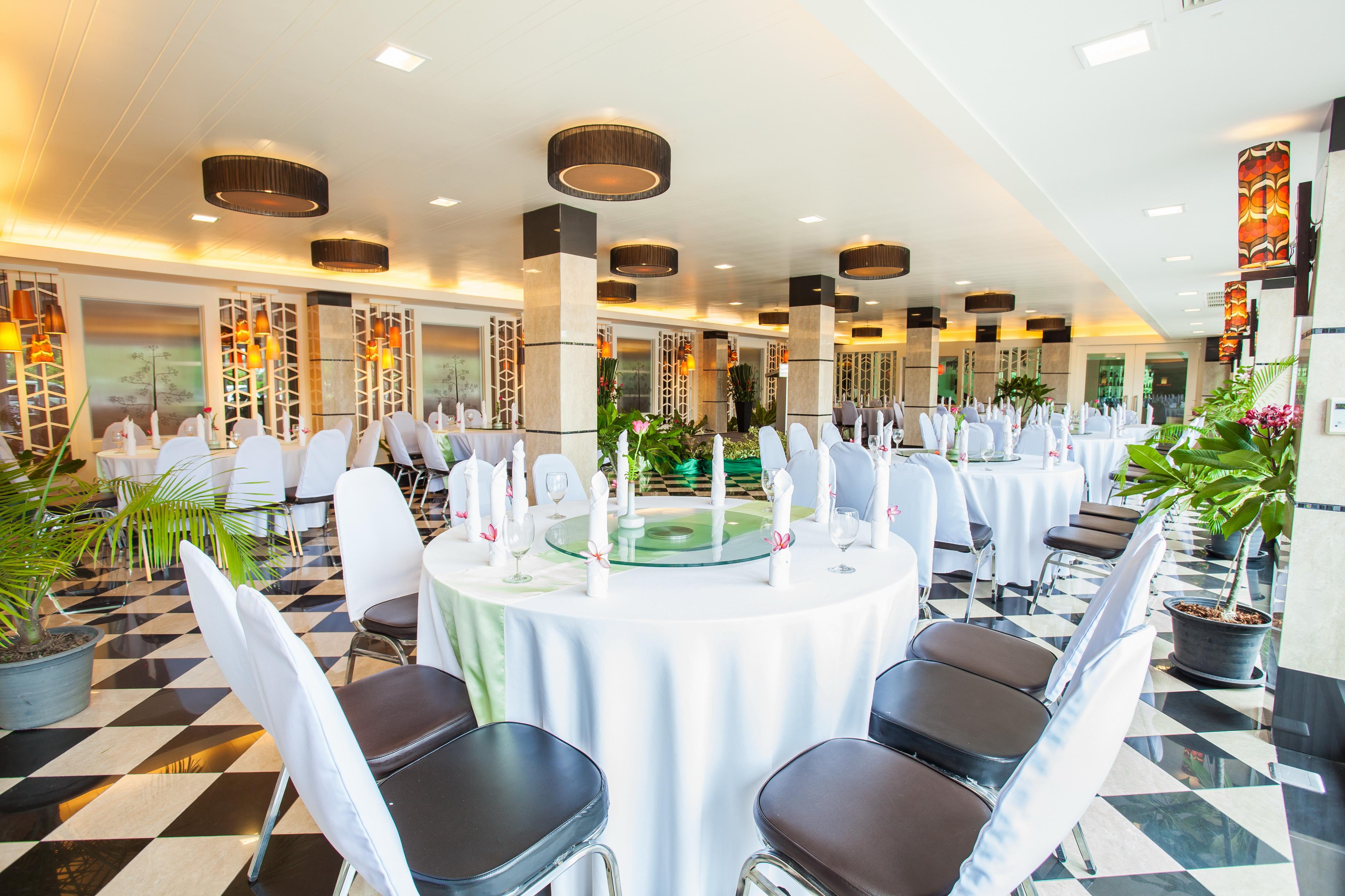 Paradise Hotel Udonthani Екстер'єр фото