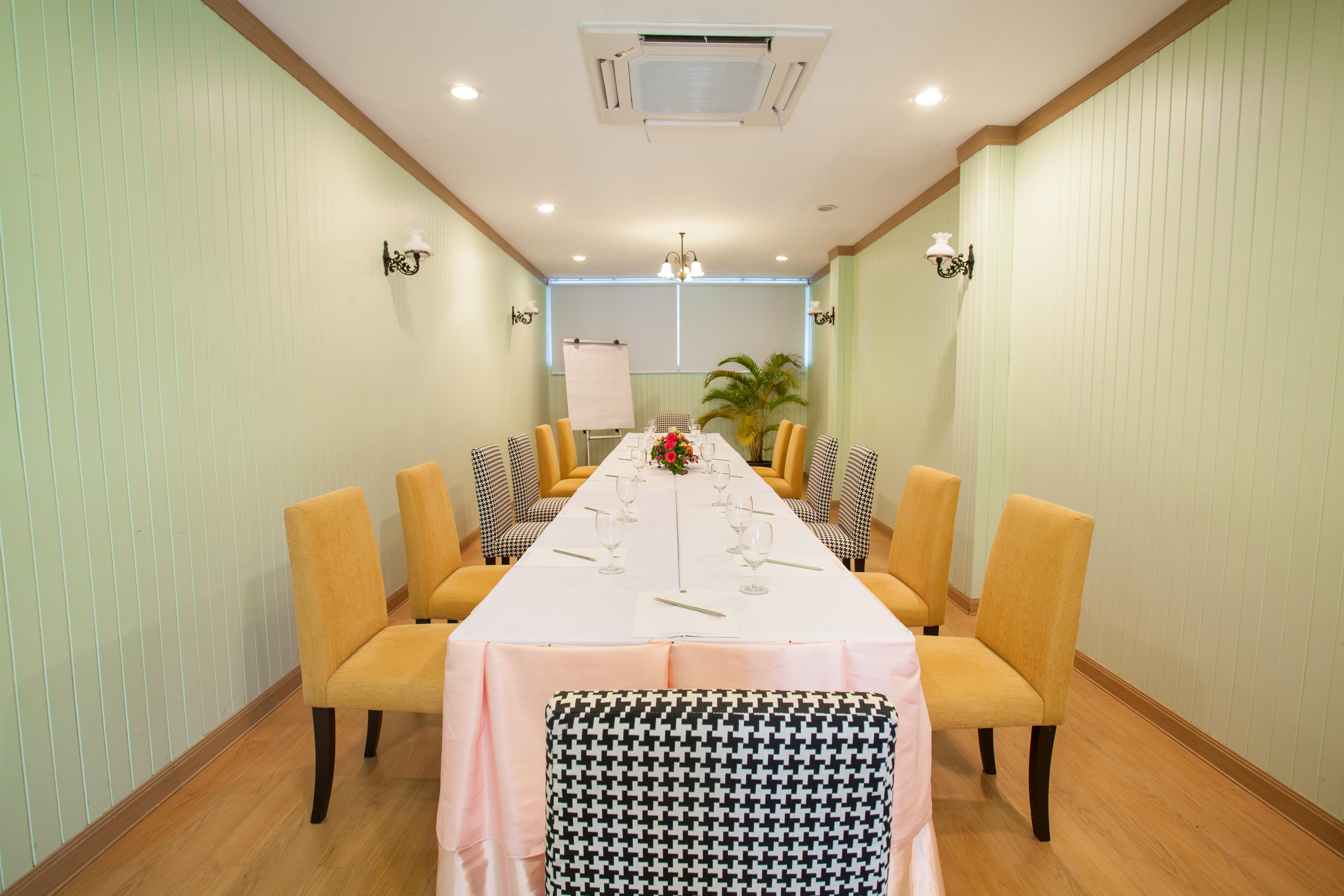 Paradise Hotel Udonthani Екстер'єр фото