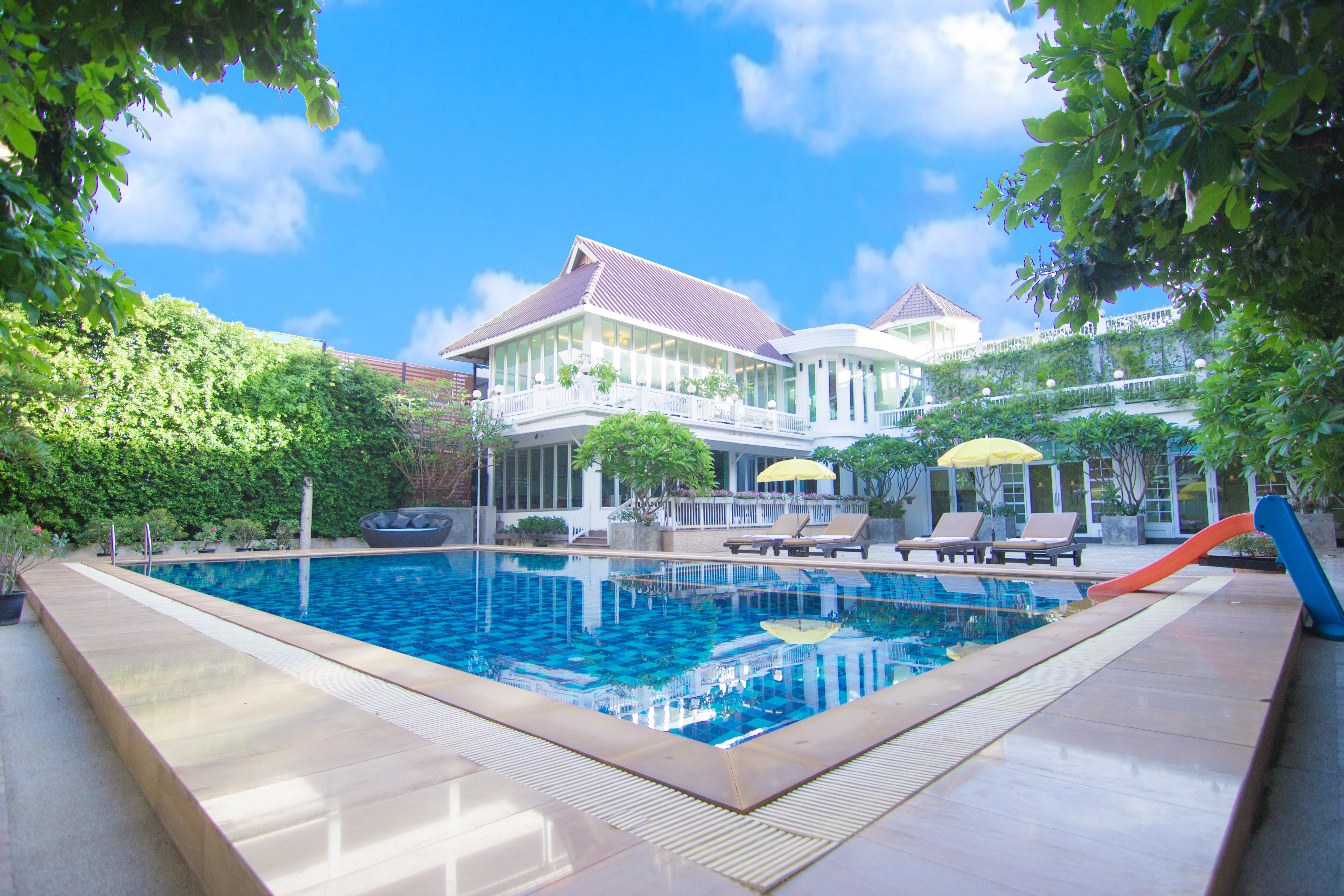 Paradise Hotel Udonthani Екстер'єр фото