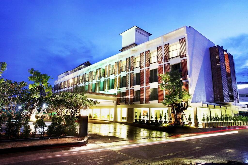 Paradise Hotel Udonthani Екстер'єр фото