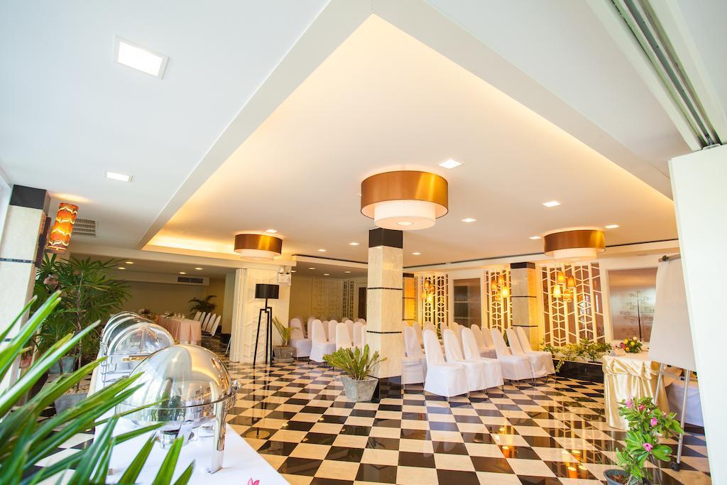 Paradise Hotel Udonthani Екстер'єр фото