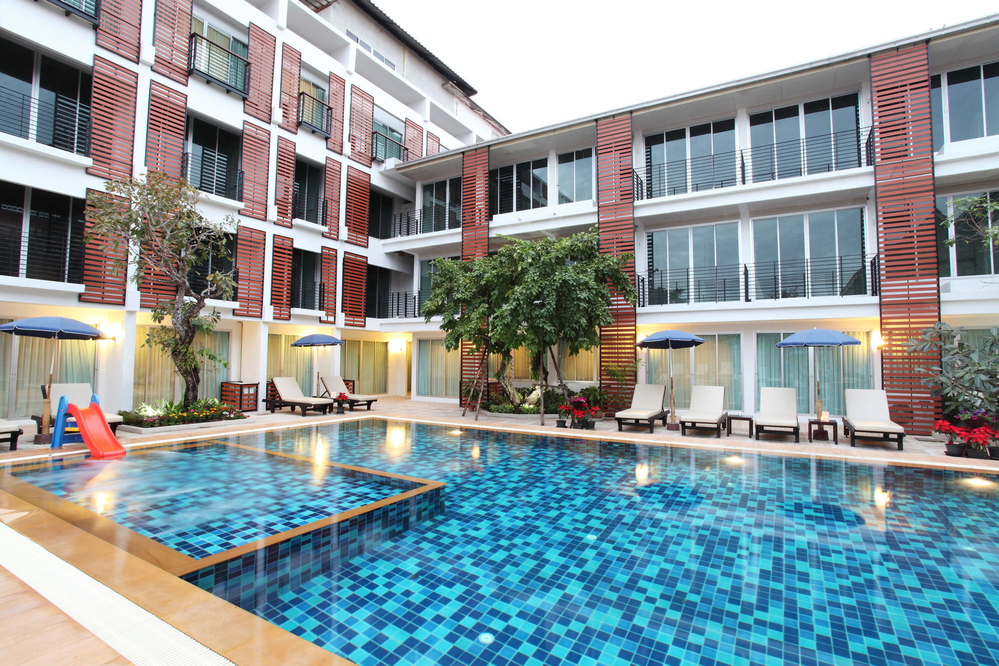 Paradise Hotel Udonthani Екстер'єр фото